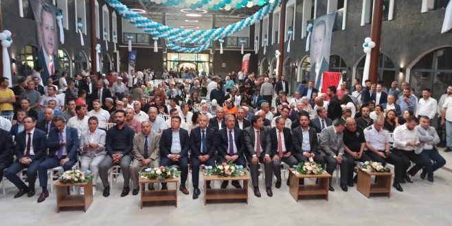 Uşak’ta Yılın Ahisine Kaftanı Ticaret Bakan Yrd. Mahmut Gürcan Giydirdi.