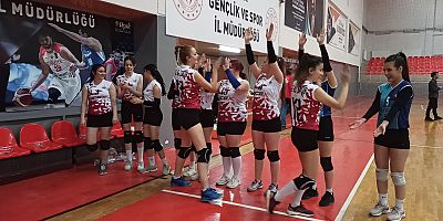 AL KA SPOR VOLEYBOL BAL LİGİNE GALİBİYETLE BAŞLADI