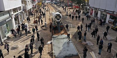 İSMETPAŞA CADDESİ YENİ YÜZÜNE KAVUŞUYOR