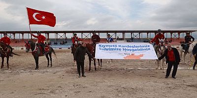 UŞAK’TA CİRİTLER DEPREMZEDELER İÇİN ATILDI