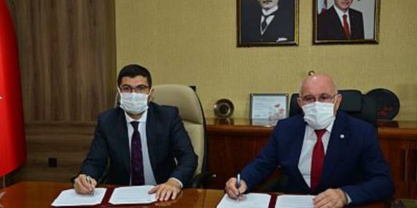 Uşak Üniversitesi ile Uşak Gençlik ve Spor İl Müdürlüğü arasında protokol imzalandı.