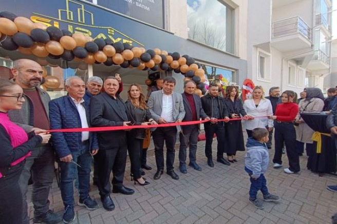 GÜNEŞ ENERJİ SİSTEMLERİ VE İNŞAAT MALZEMELERİ MERKEZİ AÇILDI: AÇILIŞA YÜKSEK KATILIM