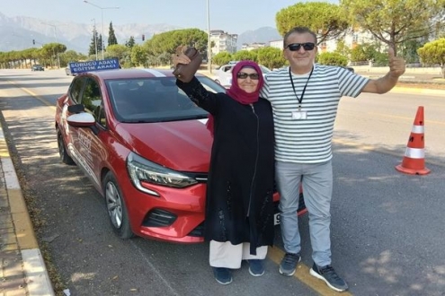 70 Yaşında İlk Bınavda Başardı: Artık Torunlarını O Gezdirecek