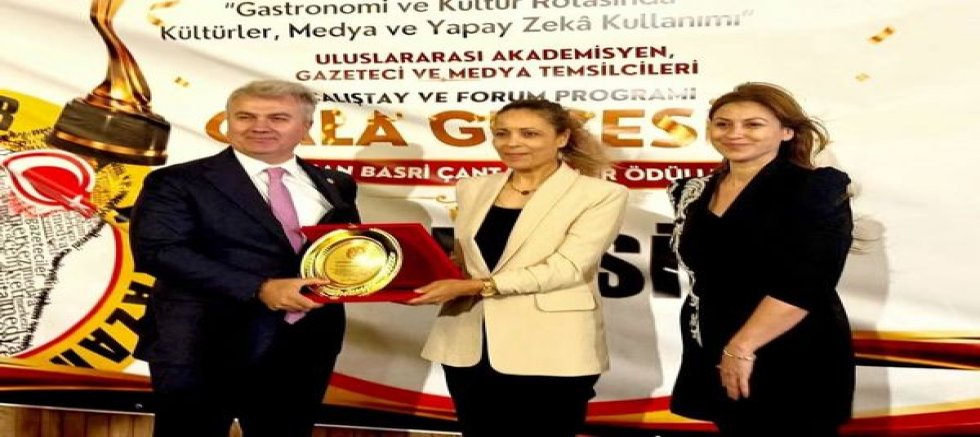 Balıkesir’de Gazetecilik Mesleğine Emek Verenlere “Hasan Basri Çantay Basın Emek ve Onur Ödülü”
