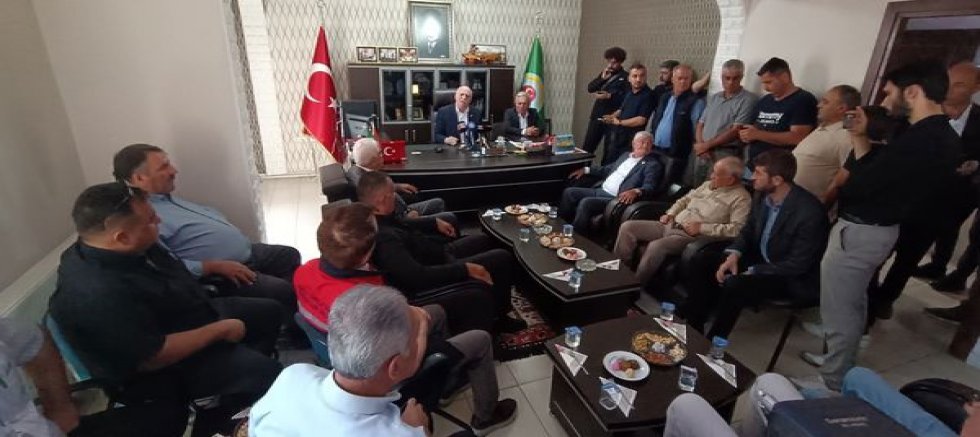 BAYRAKTAR UŞAK’TA KONUŞTU: “TARIM MİLLİ GÜVENLİK MESELESİDİR”