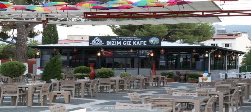 Bozdoğan'da ''Bizim Gız Kafe''Yeni Etkinliklerin Adresi Oldu...