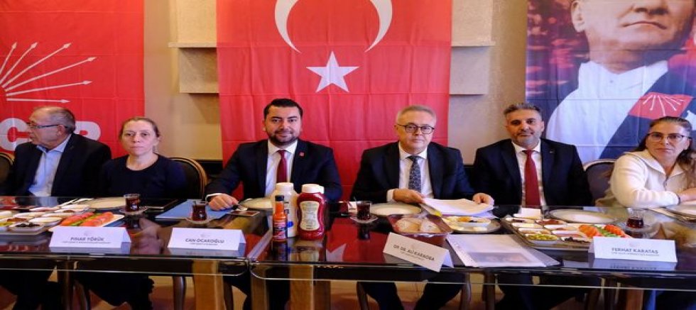 CHP’li Karaoba Uşak Basınıyla Buluştu: Uşak’ın Sorunlarınızı Çözmek İçin  Gayret   Ediyoruz.