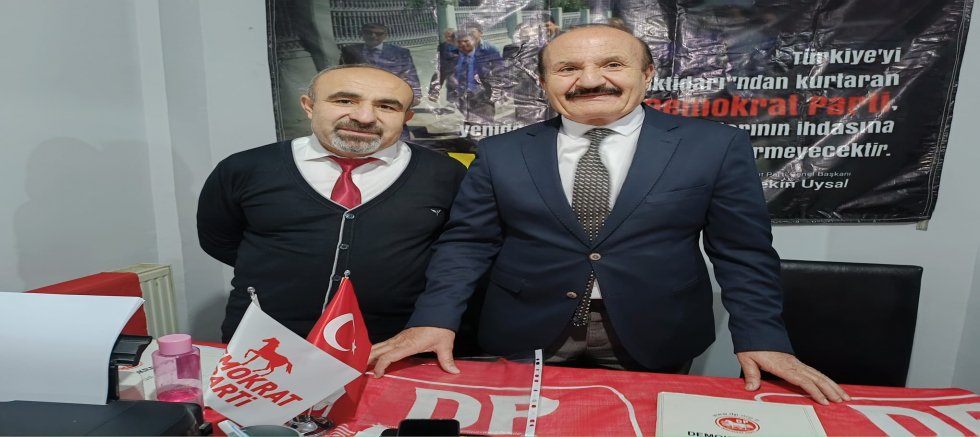 DEMOKRAT PARTİ MERKEZ İLÇE DE ZEYNEL ALTINTAŞ GÜVEN TAZELEDİ.