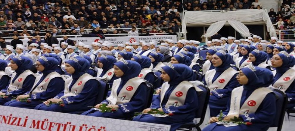 Denizli’de Coşkulu Hafızlık İcazet Merasimi