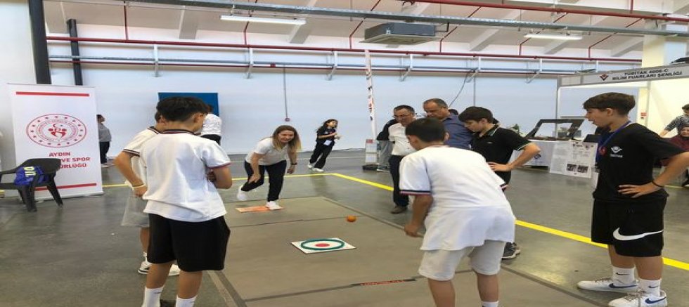 Efeler’de TÜBİTAK Bilim ve Teknoloji Rüzgârı Esti