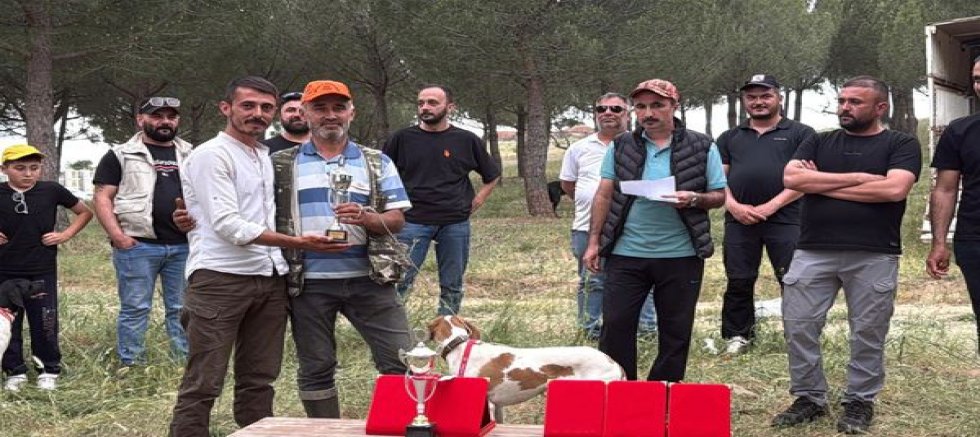 Eşme'de Mera Yarışması Renkli Görüntülere Sahne Oldu