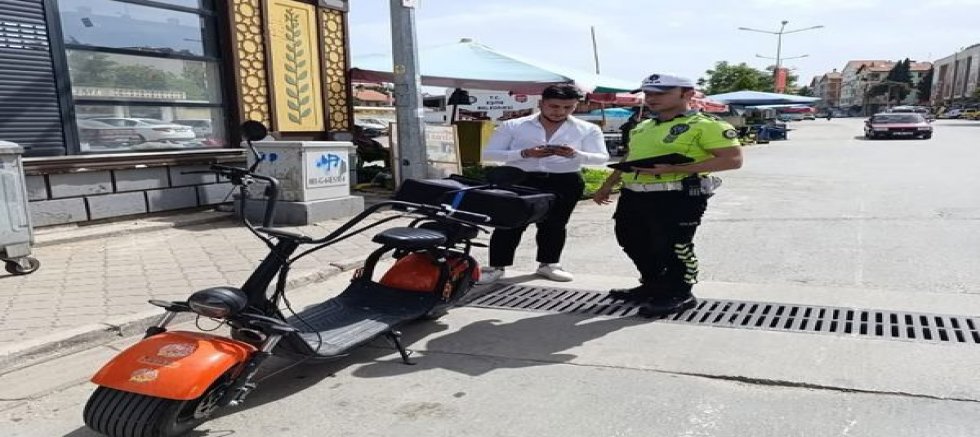 Eşme'de  Motosikletliler Kçamadı.