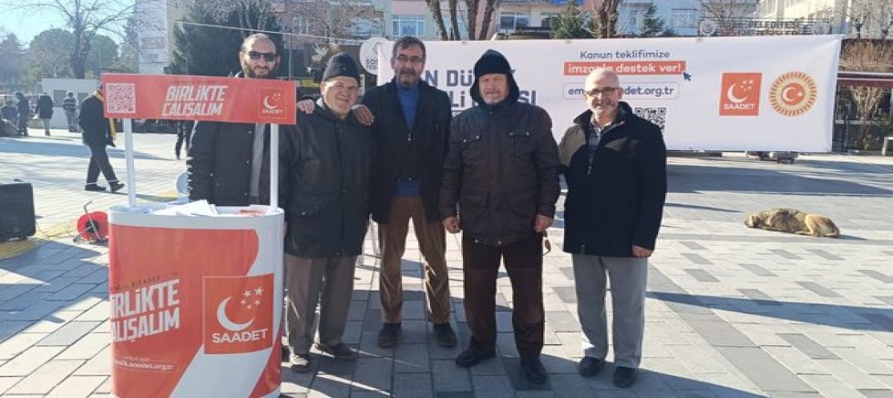 Saadet Partisi'nin Emekli Maaşı  İmza Kampanyasına Yoğun İlgi.