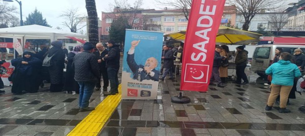 Saadet Partisi Uşak Teşkilatı’ndan Erbakan Anısına Lokma Hayrı