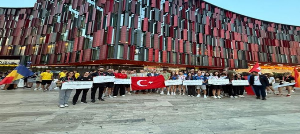 Tiran’dan 37 Madalya: Üniversiteli Sporcularımızdan Büyük Başarı