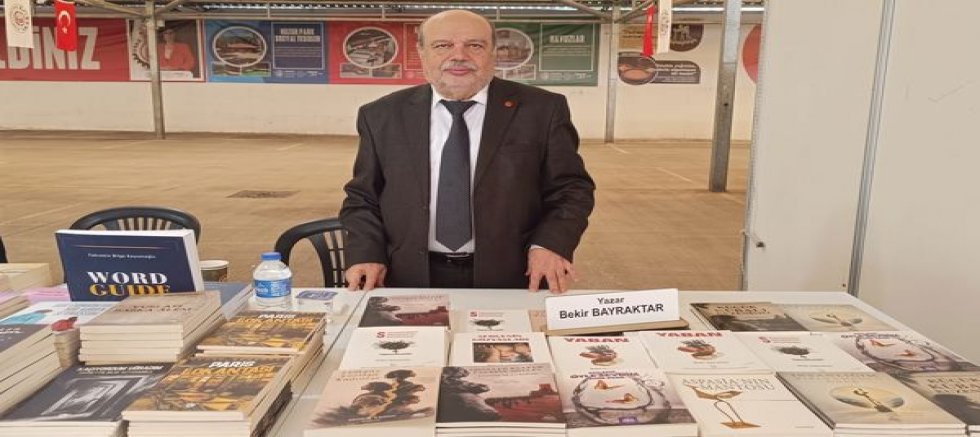 Uşaak Belediyesi Kitap Fuarı'na Yoğun İlgi