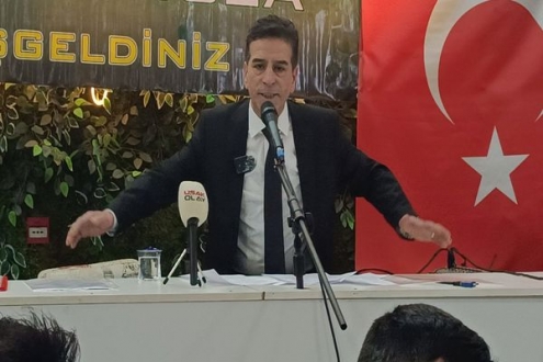 Uşak Bakkallar Odası Başkanı Akif Kahraman Güven Tazeledi.