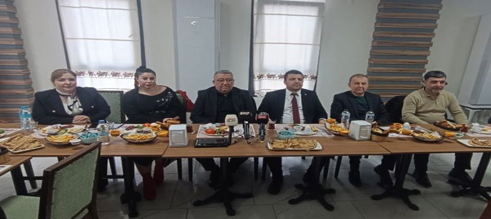 Uşak Kahveciler Odası Uşak Basını İle Bir Araya Geldi