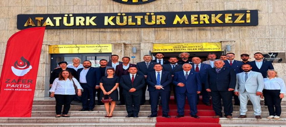 Uşak'ta Bağımlılıkla Mücadele Paneli: Gençleri Bekleyen Tehlikelere Dikkat Çekildi