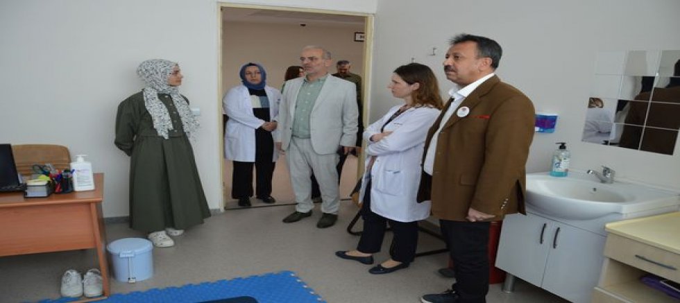 Uşak’ Eğitim Araştırma Hastanesin’de Ürojinokoloji Kliniği Açıldı