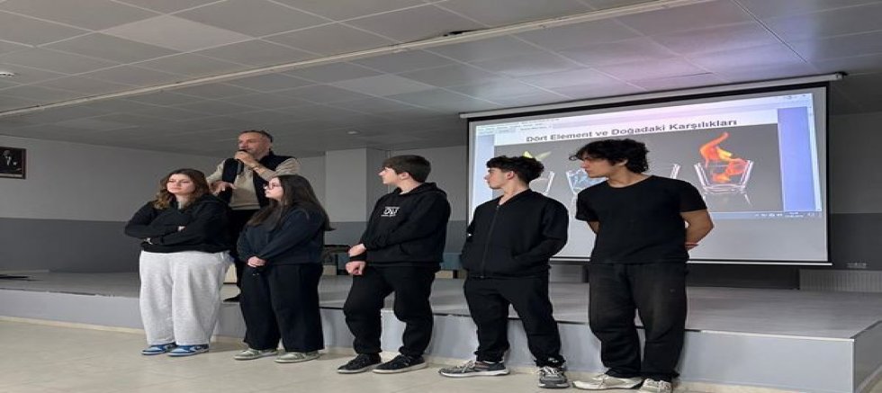 Uşak Üniversitesi Öğrencileri Uşak Orhan Dengiz Anadolu Lisesinde  Mizaç Konulu Konferans Düzenledi 