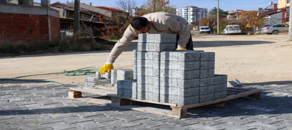 UŞAK YENİLENMEYE DEVAM EDİYOR