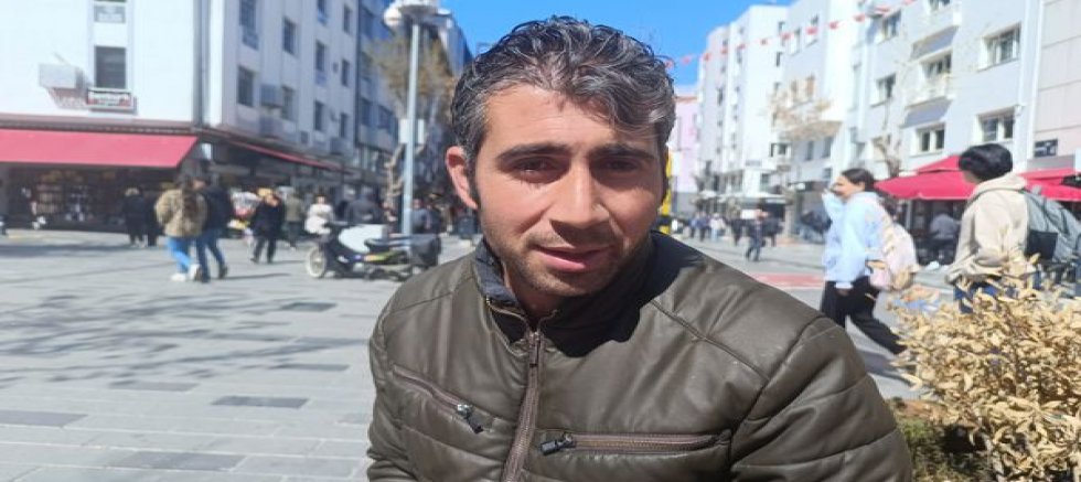 Uşaklı Vatandaş Orhan Taşkın'dan Kızılay Gerçek İhtiyaç Sahibi Vatandaşlara Yardım Yapmıyor. 