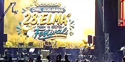 28. Çivril Elma  Tarım ve Kültür Festivali Renkli Görüntülerle Devam Ediyor  