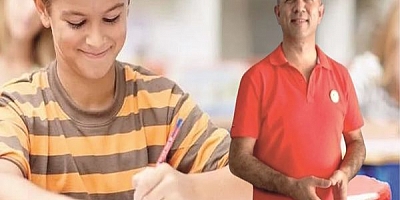 Bu Öğrenciler Işık Hızında Okuyor! Görenler Şaşıp Kalıyor