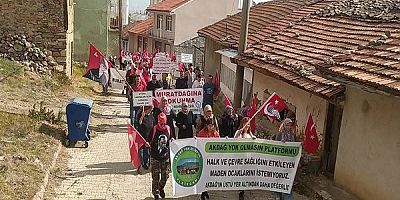 GEDİZ AKDAĞ YOK OLMASIN PLATFORMU ÜYELERİ GÜRLEK KÖYÜNDE TOPLANDI