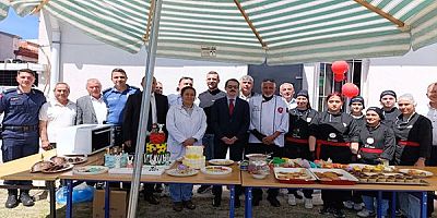Gördes'te Eğitim Festivali Renkli  Geçti.