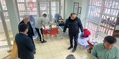 RAGIP SOSYAL ÇOCUK KÜTÜPHANESİNDE KAN BAĞIŞI ÇALIŞMASI GERÇEKLEŞTİRİLDİ