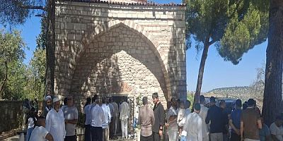 TÜRKİYE’NİN DÖRT BİR YANINDAN YUNUS EMRE’YE GÖNÜL YOLCULUĞU