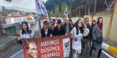 Uşak ADD  Demokrasi ve Laiklik Yürüyüşü İle Devrim Şehidi  Kubilay’ı Andı .