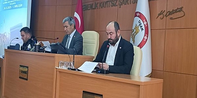 Uşak İl Genel Meclisi’nde CHP’li Başkan Ve Üyeler Yanlıştan Döndü.