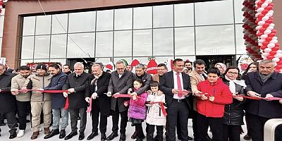 Uşak’ın En Büyük Toptan Marketi AS GROS 2.Mağazasını Yoğun Katılımla Açtı