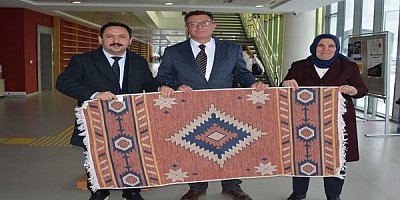 Uşak Kent Konseyi’nden Kütüphane Haftası Etkinliğine Katılım