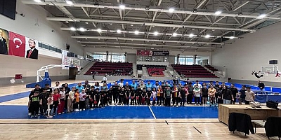 Uşak’ta Dünya Masa Tenisi Günü Turnuvayla Kutlandı