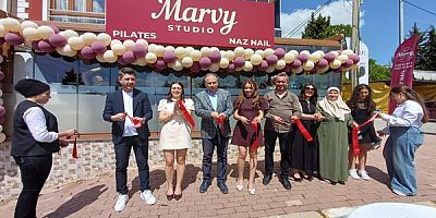 MAARVY PLATES STUDIO