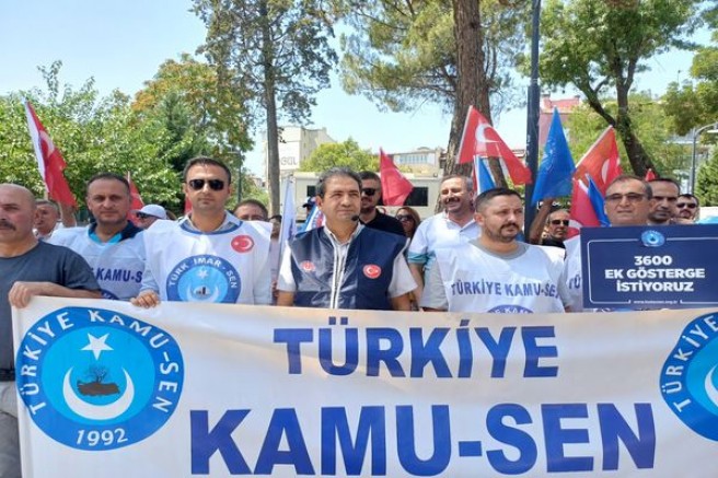 Türk Sağlık Sen Uşak Şb Bşk Özkuk  Hakkaniyetli Bir Teklif İstiyoruz.