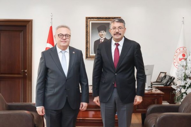 Uşak Mv Ali KARAOBA İçişleri Bakan Yardımcısı Ali Çelik'e Hayırlı Olsun Ziyareti