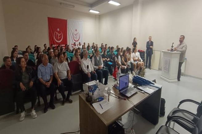 Uşak’ta 60 Yeni Voleybol Hakemi  Düdük Çalacak