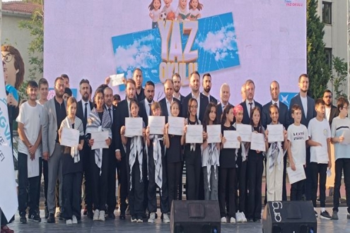 Uşak Tügva’dan Muhteşem Yaz Okulu Kapanışı